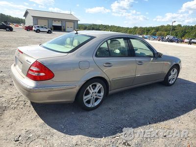 Trzecie zdjęcie samochodu z tyłu: 2006 MERCEDES-BENZ E 350 4MATIC VIN:WDBUF87J26X207954 - miniatura
