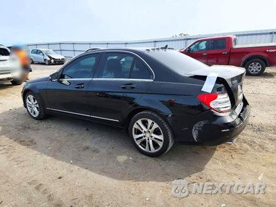 Drugie zdjęcie samochodu z przodu: 2013 MERCEDES-BENZ C 300 4MATIC VIN:WDDGF8AB8DA820828 - miniatura