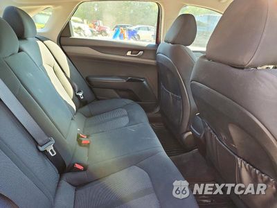 Zdjęcie 10 z 12 samochodu: 2021 KIA K5 LXS VIN:5XXG14J21MG024606 - miniatura