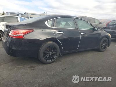 Trzecie zdjęcie samochodu z tyłu: 2013 NISSAN ALTIMA 2.5 VIN:1N4AL3AP4DN500332 - miniatura