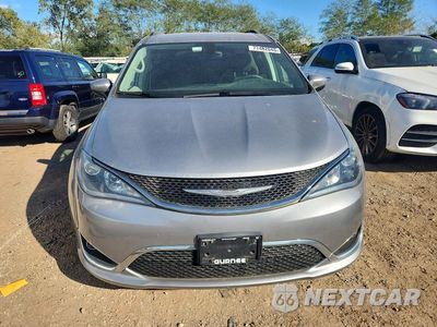Piąte zdjęcie samochodu w środku: 2017 CHRYSLER PACIFICA TOURING L VIN:2C4RC1BG1HR779991 - miniatura