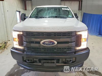 Piąte zdjęcie samochodu w środku: 2018 FORD F250 SUPER DUTY VIN:1FT7X2B60JEB66692 - miniatura