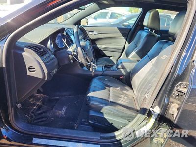 Zdjęcie 7 z 12 samochodu: 2012 CHRYSLER 300 S VIN:2C3CCAGGXCH160212 - miniatura