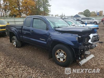 Czwarte zdjęcie samochodu z boku: 2013 TOYOTA TACOMA V6 VIN:5TFUU4EN6DX078992 - miniatura
