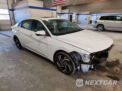 Czwarte zdjęcie samochodu z boku: 2024 HYUNDAI ELANTRA LIMITED VIN:KMHLP4DG5RU744976 - miniatura