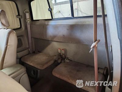 Zdjęcie 10 z 12 samochodu: 2004 TOYOTA TACOMA V6 VIN:5TEWN72N74Z382952 - miniatura