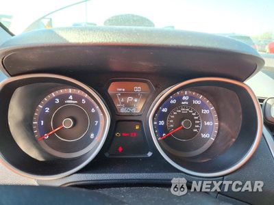 Zdjęcie 9 z 12 samochodu: 2015 HYUNDAI ELANTRA SE VIN:5NPDH4AE1FH608889 - miniatura