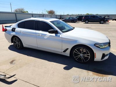 Czwarte zdjęcie samochodu z boku: 2021 BMW 540 I VIN:WBA53BJ0XMWW88810 - miniatura