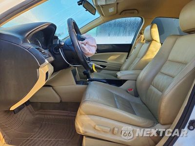 Zdjęcie 7 z 12 samochodu: 2012 HONDA ACCORD SE VIN:1HGCP2F68CA114845 - miniatura