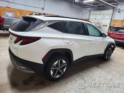 Trzecie zdjęcie samochodu z tyłu: 2026 HYUNDAI TUCSON SEL VIN:5NMJBCDE8TH747548 - miniatura
