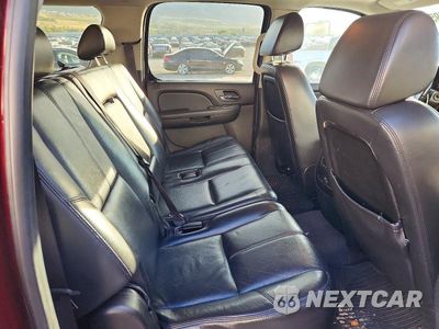 Zdjęcie 10 z 12 samochodu: 2008 CHEVROLET SUBURBAN K1500 LS VIN:3GNFK16328G236854 - miniatura