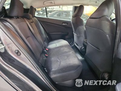 Zdjęcie 10 z 12 samochodu: 2016 TOYOTA PRIUS TWO VIN:JTDKBRFU5G3003003 - miniatura