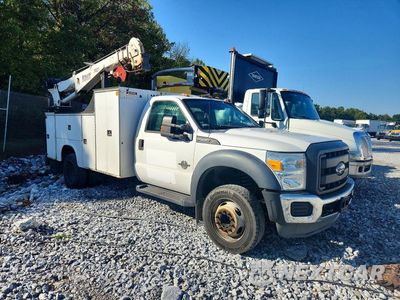 Czwarte zdjęcie samochodu z boku: 2014 FORD F550 SUPER DUTY VIN:1FDUF5GTXEEA58281 - miniatura