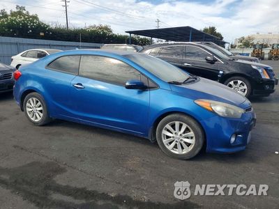 Czwarte zdjęcie samochodu z boku: 2014 KIA FORTE KOUP EX VIN:KNAFX6A83E5221421 - miniatura