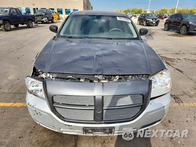 Piąte zdjęcie samochodu w środku: 2005 DODGE MAGNUM SXT VIN:2D4GZ48V45H647163 - miniatura