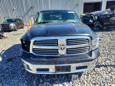 Piąte zdjęcie samochodu w środku: 2016 RAM 1500 SLT VIN:1C6RR7LT3GS330636 - miniatura