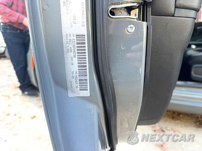 Zdjęcie 10 z 10 samochodu: 2019 CHRYSLER 300 S VIN:2C3CCABG7KH637281 - miniatura