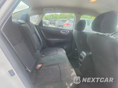 Zdjęcie 10 z 13 samochodu: 2019 NISSAN SENTRA SV VIN:3N1AB7AP6KY397499 - miniatura