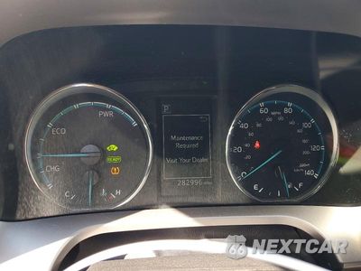 Zdjęcie 9 z 13 samochodu: 2017 TOYOTA RAV4 HYBRID XLE VIN:JTMRJREV1HD127003 - miniatura