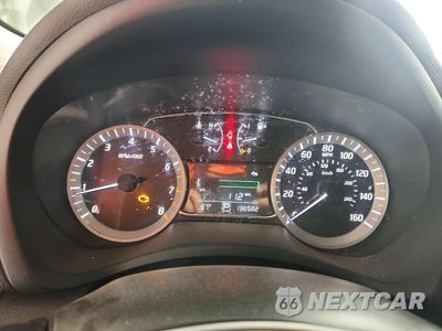 Zdjęcie 9 z 12 samochodu: 2015 NISSAN SENTRA SV VIN:3N1AB7AP8FL692977 - miniatura
