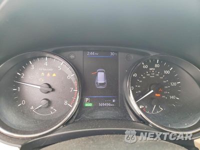 Zdjęcie 9 z 12 samochodu: 2018 NISSAN ROGUE S VIN:JN8AT2MV7JW328838 - miniatura