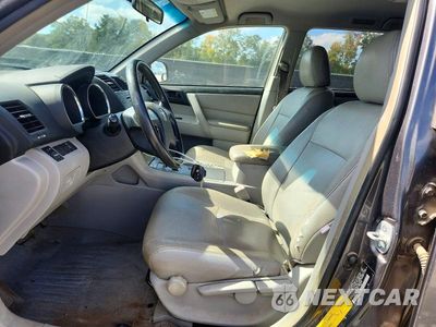 Zdjęcie 7 z 13 samochodu: 2008 TOYOTA HIGHLANDER BASE VIN:JTEES41A482007947 - miniatura