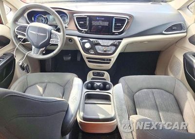 Zdjęcie 8 z 12 samochodu: 2017 CHRYSLER PACIFICA TOURING L VIN:2C4RC1BG7HR782152 - miniatura