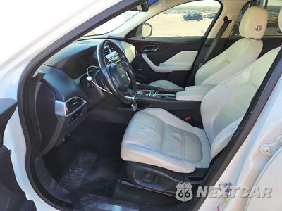 Zdjęcie 7 z 13 samochodu: 2017 JAGUAR F-PACE PRESTIGE VIN:SADCK2BV2HA060755 - miniatura