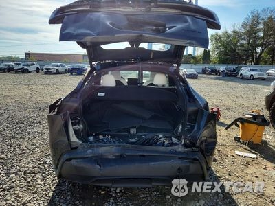Zdjęcie 6 z 13 samochodu: 2026 TESLA MODEL Y VIN:7SAYGDEE6TF626364 - miniatura
