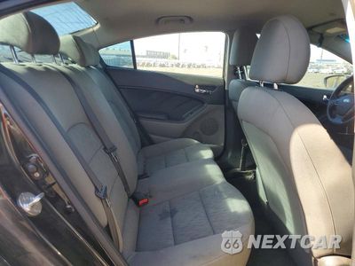Zdjęcie 10 z 12 samochodu: 2015 KIA FORTE LX VIN:KNAFK4A67F5421334 - miniatura