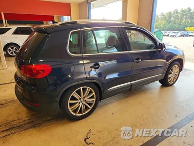 Trzecie zdjęcie samochodu z tyłu: 2015 VOLKSWAGEN TIGUAN S VIN:WVGBV7AX8FW607926 - miniatura