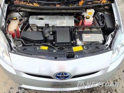 Zdjęcie 11 z 12 samochodu: 2011 TOYOTA PRIUS THREE VIN:JTDKN3DU8B0324017 - miniatura