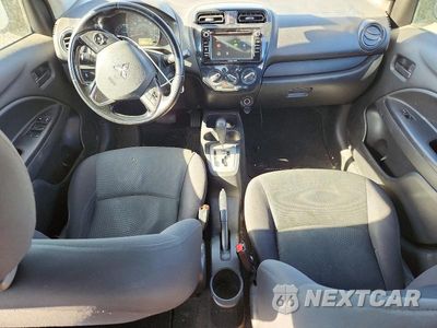 Zdjęcie 8 z 12 samochodu: 2017 MITSUBISHI MIRAGE G4 ES VIN:ML32F3FJ9HHF14442 - miniatura