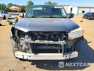Piąte zdjęcie samochodu w środku: 2013 TOYOTA 4RUNNER SR5 VIN:JTEZU5JR3D5054029 - miniatura