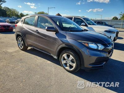 Czwarte zdjęcie samochodu z boku: 2017 HONDA HR-V LX VIN:3CZRU6H30HG701040 - miniatura