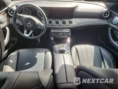 Zdjęcie 8 z 12 samochodu: 2017 MERCEDES-BENZ E 300 VIN:WDDZF4JB9HA179454 - miniatura