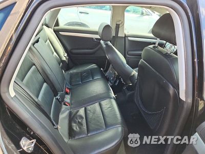 Zdjęcie 10 z 12 samochodu: 2008 AUDI A4 2.0T QUATTRO VIN:WAUDF78E08A064583 - miniatura