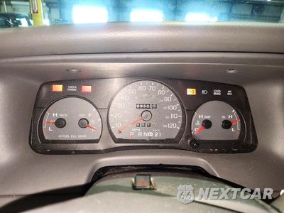 Zdjęcie 9 z 12 samochodu: 2005 MERCURY GRAND MARQUIS GS VIN:2MEFM74W65X628013 - miniatura