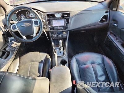 Zdjęcie 8 z 12 samochodu: 2013 CHRYSLER 200 LIMITED VIN:1C3CCBCG7DN504518 - miniatura