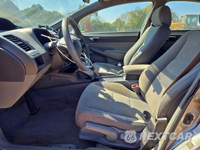Zdjęcie 7 z 12 samochodu: 2008 HONDA CIVIC LX VIN:2HGFA16568H313689 - miniatura