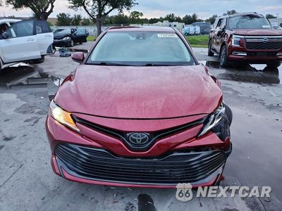 Piąte zdjęcie samochodu w środku: 2020 TOYOTA CAMRY LE VIN:4T1C11AK3LU959207 - miniatura