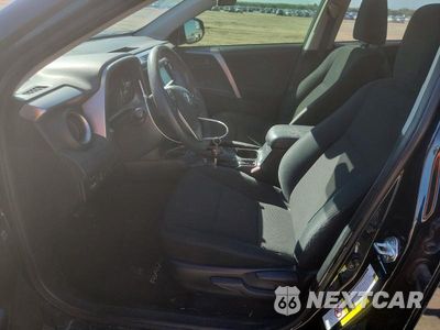 Zdjęcie 7 z 12 samochodu: 2018 TOYOTA RAV4 LE VIN:JTMZFREV1JJ211718 - miniatura
