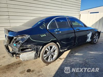 Trzecie zdjęcie samochodu z tyłu: 2016 MERCEDES-BENZ C 300 VIN:55SWF4JB7GU126107 - miniatura
