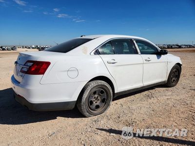 Trzecie zdjęcie samochodu z tyłu: 2016 FORD TAURUS POLICE INTERCEPTOR VIN:1FAHP2MK2GG119360 - miniatura