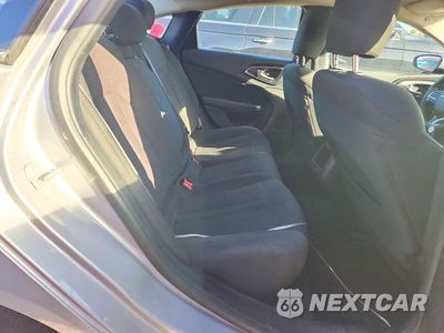 Zdjęcie 10 z 12 samochodu: 2016 CHRYSLER 200 LIMITED VIN:1C3CCCAB8GN148808 - miniatura