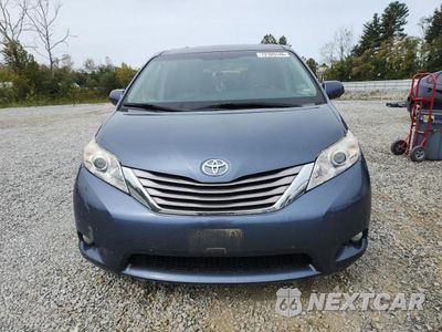 Piąte zdjęcie samochodu w środku: 2015 TOYOTA SIENNA XLE PREMIUM 8-PASSENGER VIN:5TDYK3DC2FS634497 - miniatura