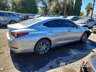 Trzecie zdjęcie samochodu z tyłu: 2025 LEXUS ES 350 BASE VIN:58ADZ1B1XSU192790 - miniatura