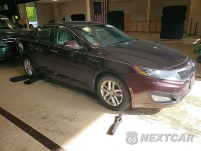 Czwarte zdjęcie samochodu z boku: 2013 KIA OPTIMA LX VIN:5XXGM4A75DG257908 - miniatura