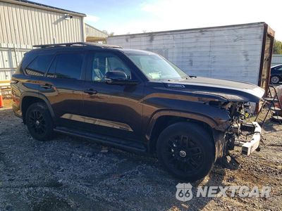 Czwarte zdjęcie samochodu z boku: 2024 TOYOTA SEQUOIA LIMITED VIN:7SVAAABA6RX022057 - miniatura