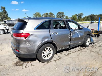 Trzecie zdjęcie samochodu z tyłu: 2016 KIA SORENTO LX V6 VIN:5XYPGDA51GG142776 - miniatura